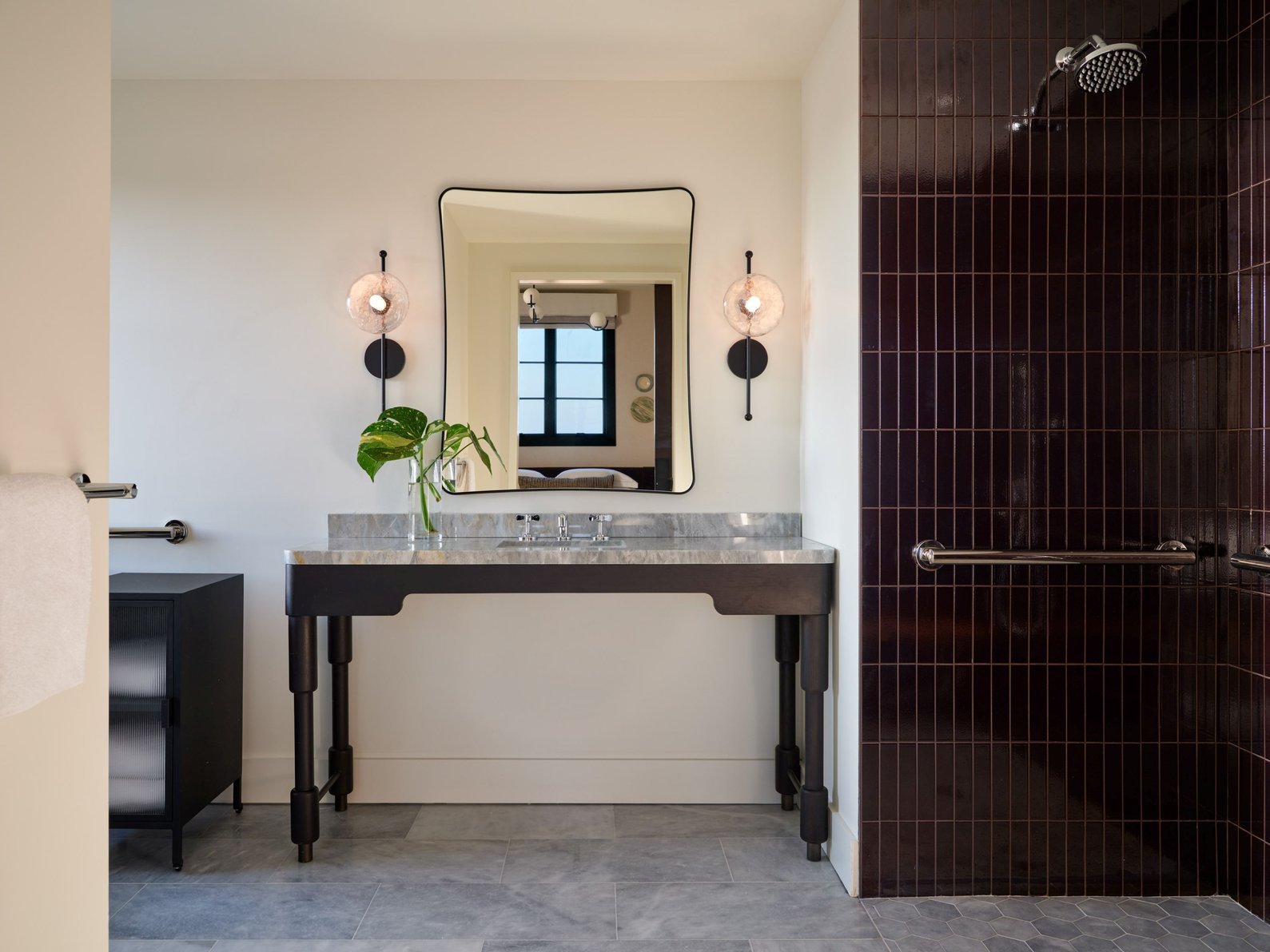 Kimpton MIRADOR PACIFIC GROVE MONTEREY by IHG Room Type - One Bedroom Mobility Accessible Roll in Shower Bay View