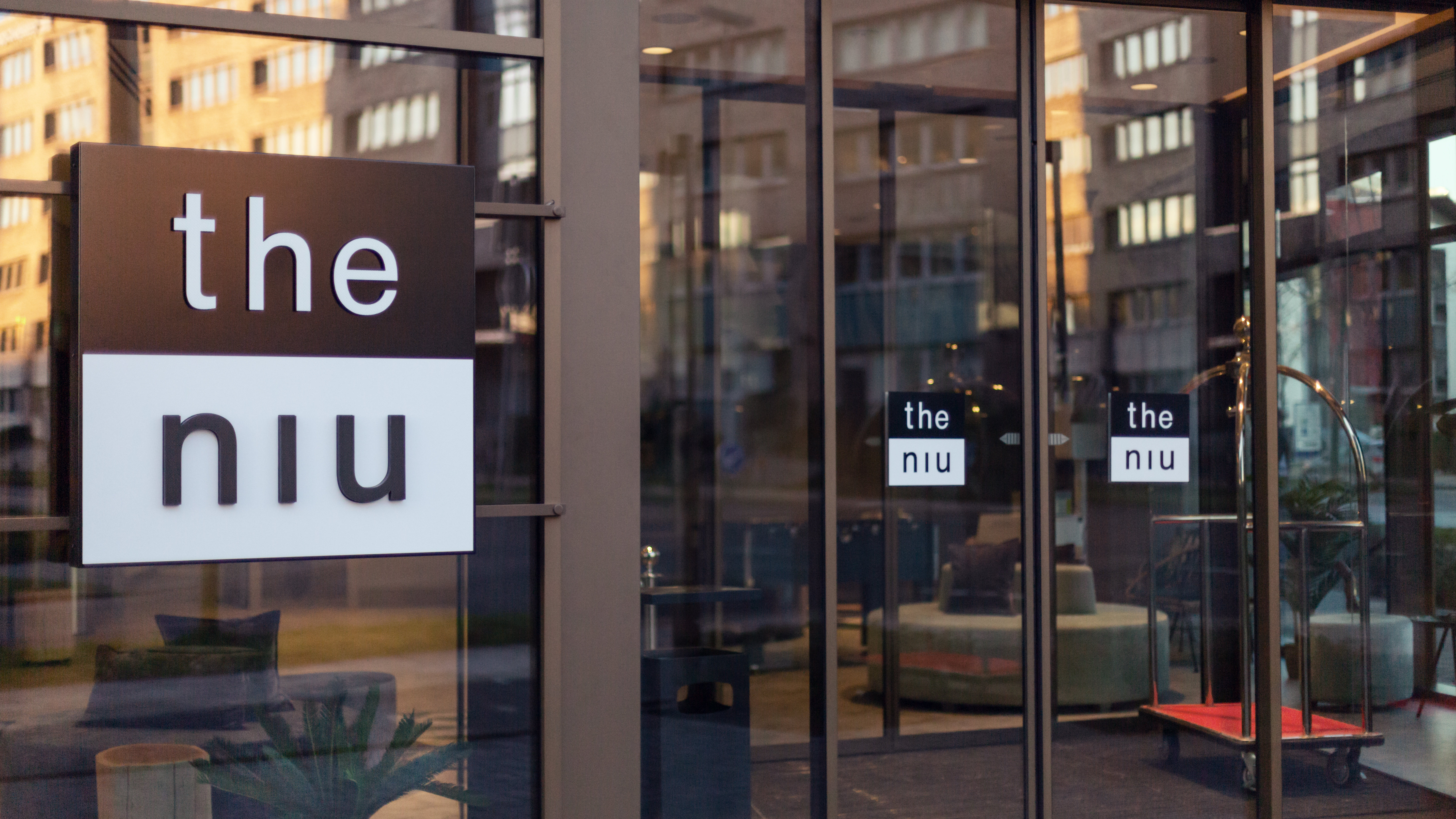 Holiday Inn - the niu, Clink Hamburg