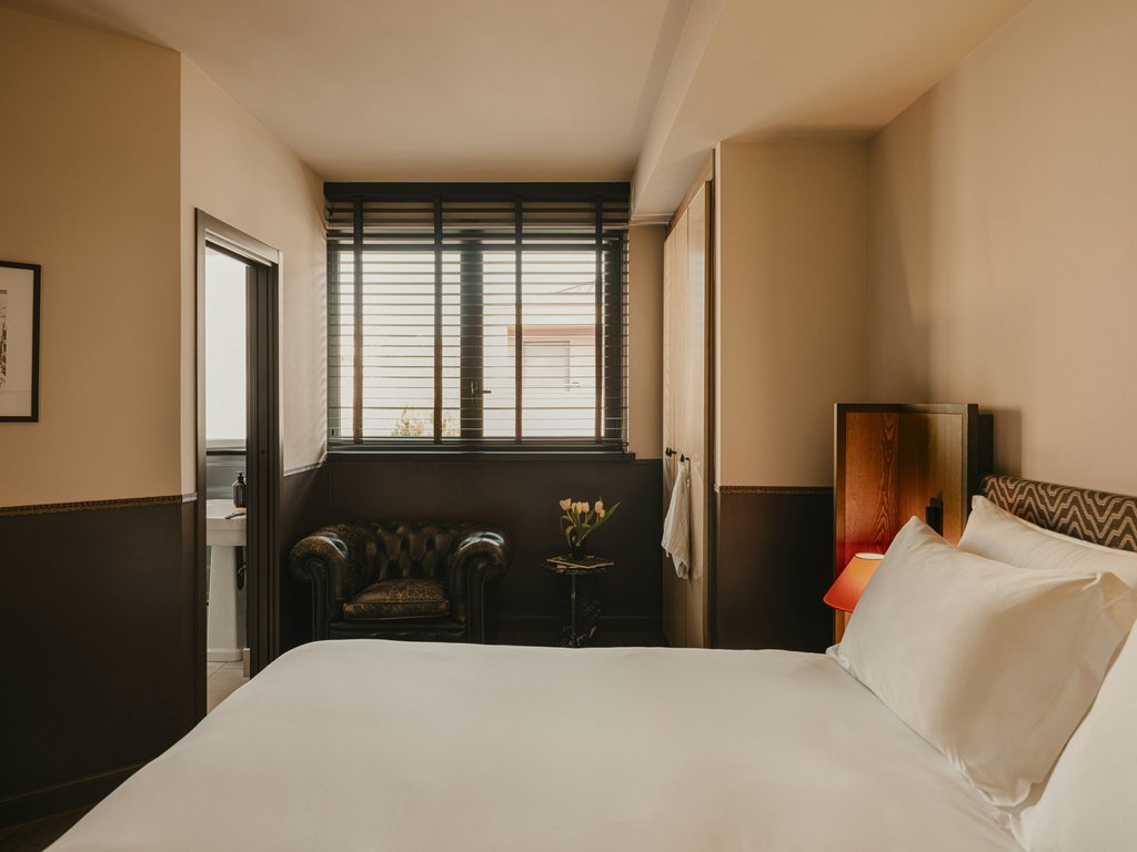 Guest photo