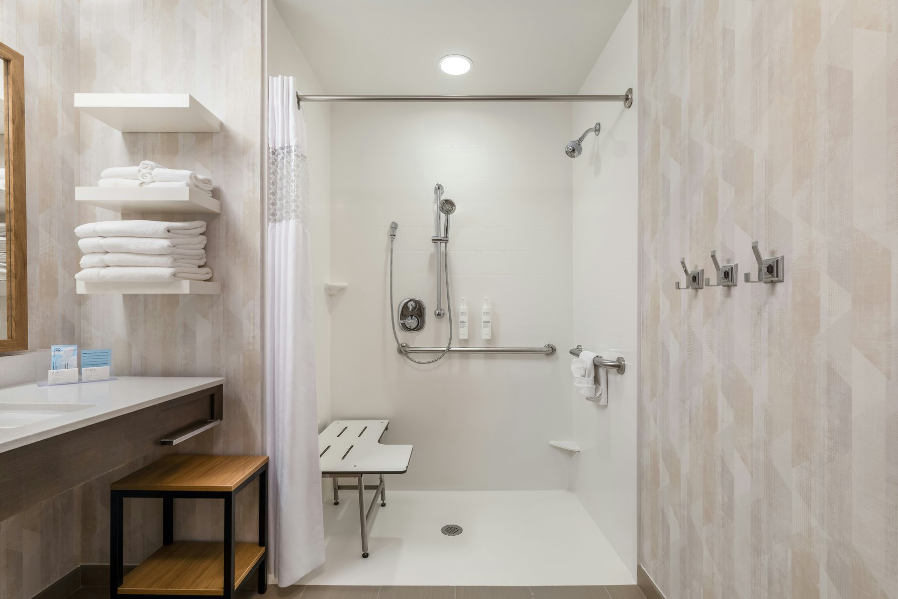 Hampton Inn & Suites by Hilton Dallas/Plano-East Room Type - 2QN MOB HEA ACC RIS STU NS