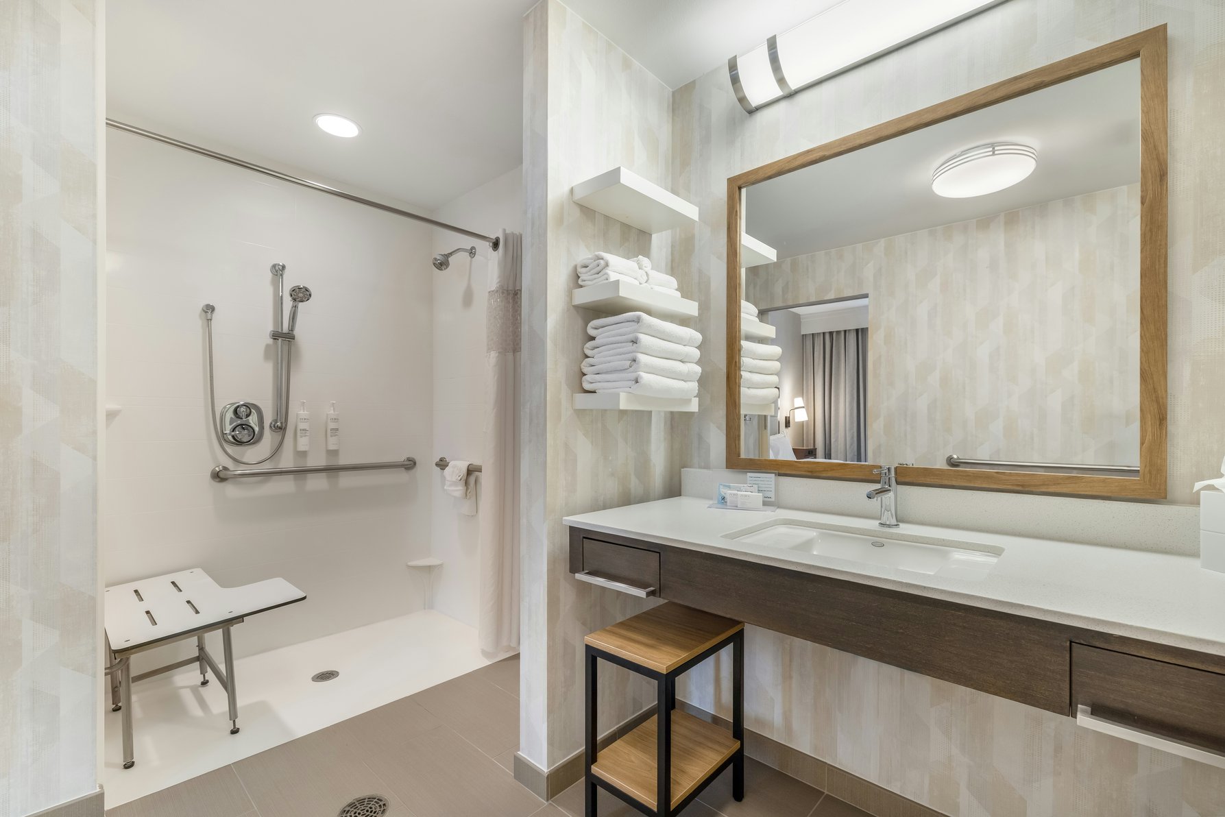 Hampton Inn & Suites by Hilton Dallas/Plano-East Room Type - 1KN MOB HEA ACC RIS STU NS