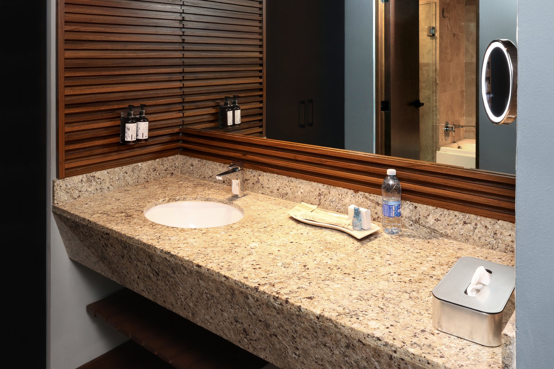 Crowne Plaza Villahermosa Room Type - 1 King Standard