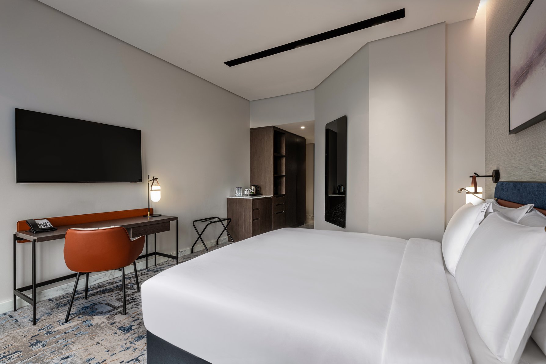 Crowne Plaza AL JUBAIL by IHG Room Type - 1 King 1 Twin Premium Family Room