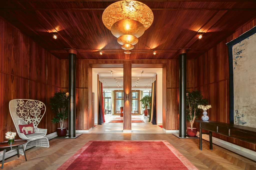 Guest photo