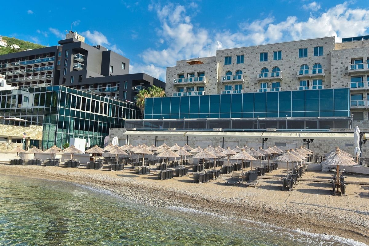 Avala Resort & Villas