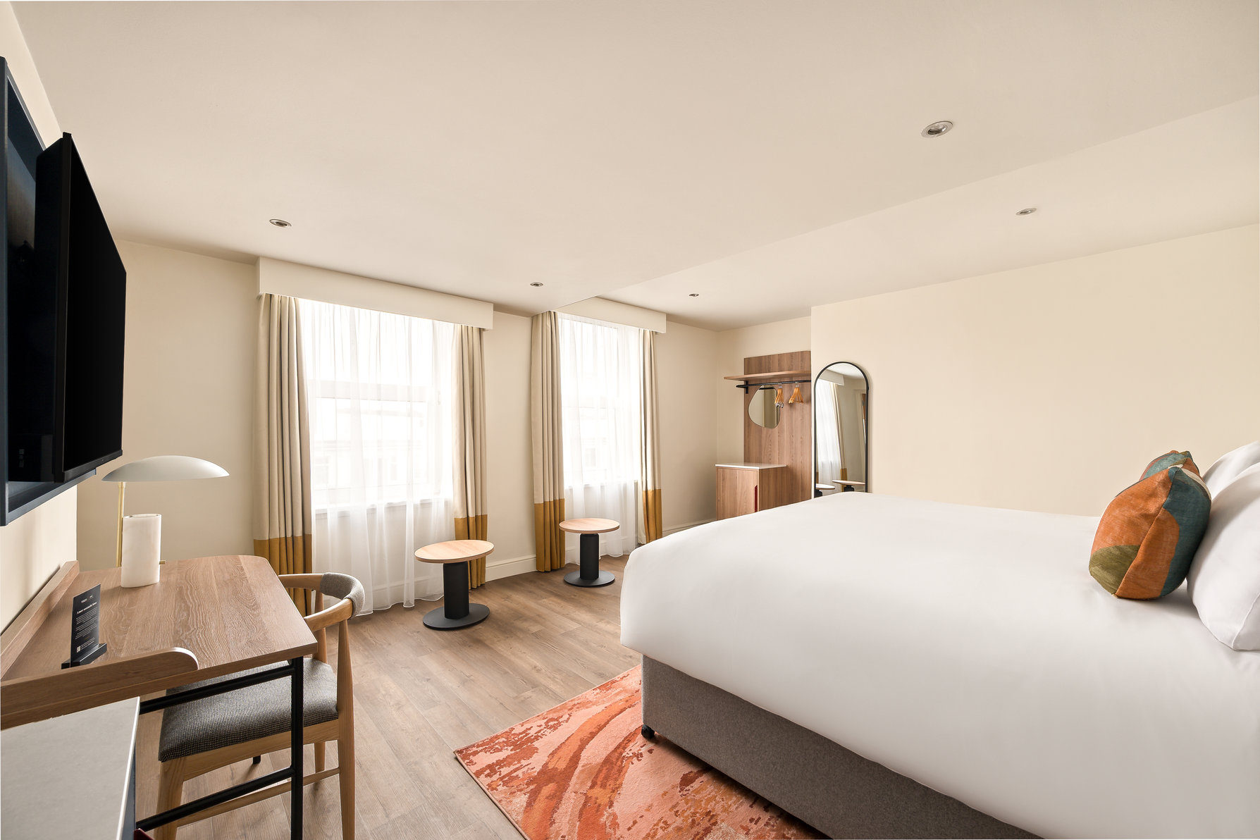 LONDON BLOOMSBURY SQUARE HOTEL by IHG Room Type - 1 King Standard