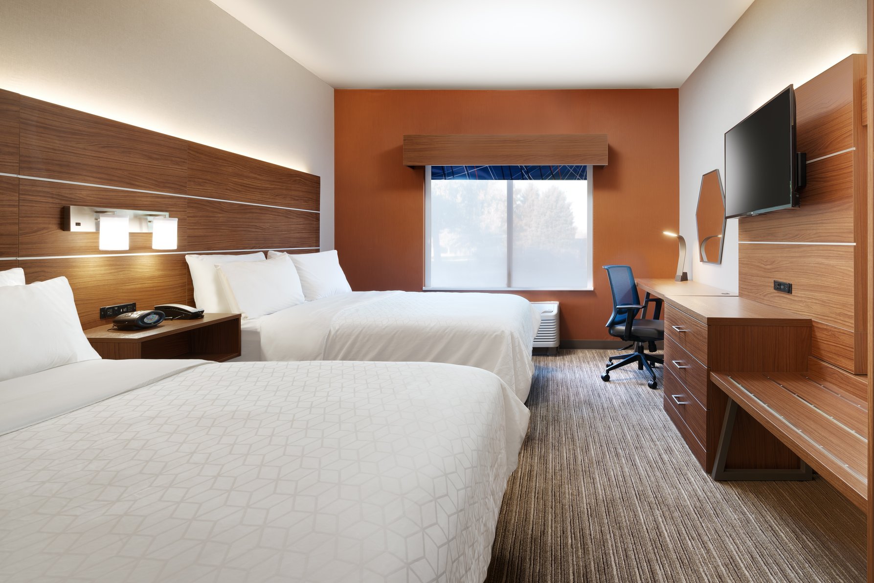 Holiday Inn Express Billings East Room Type - 2 Qn Stndrd Comm Mobil Acc Tub