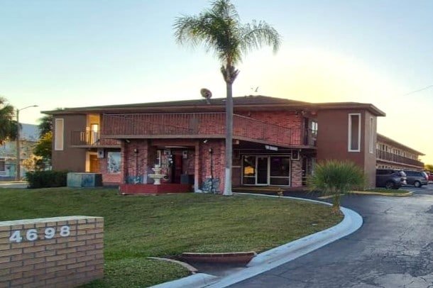 Central Motel