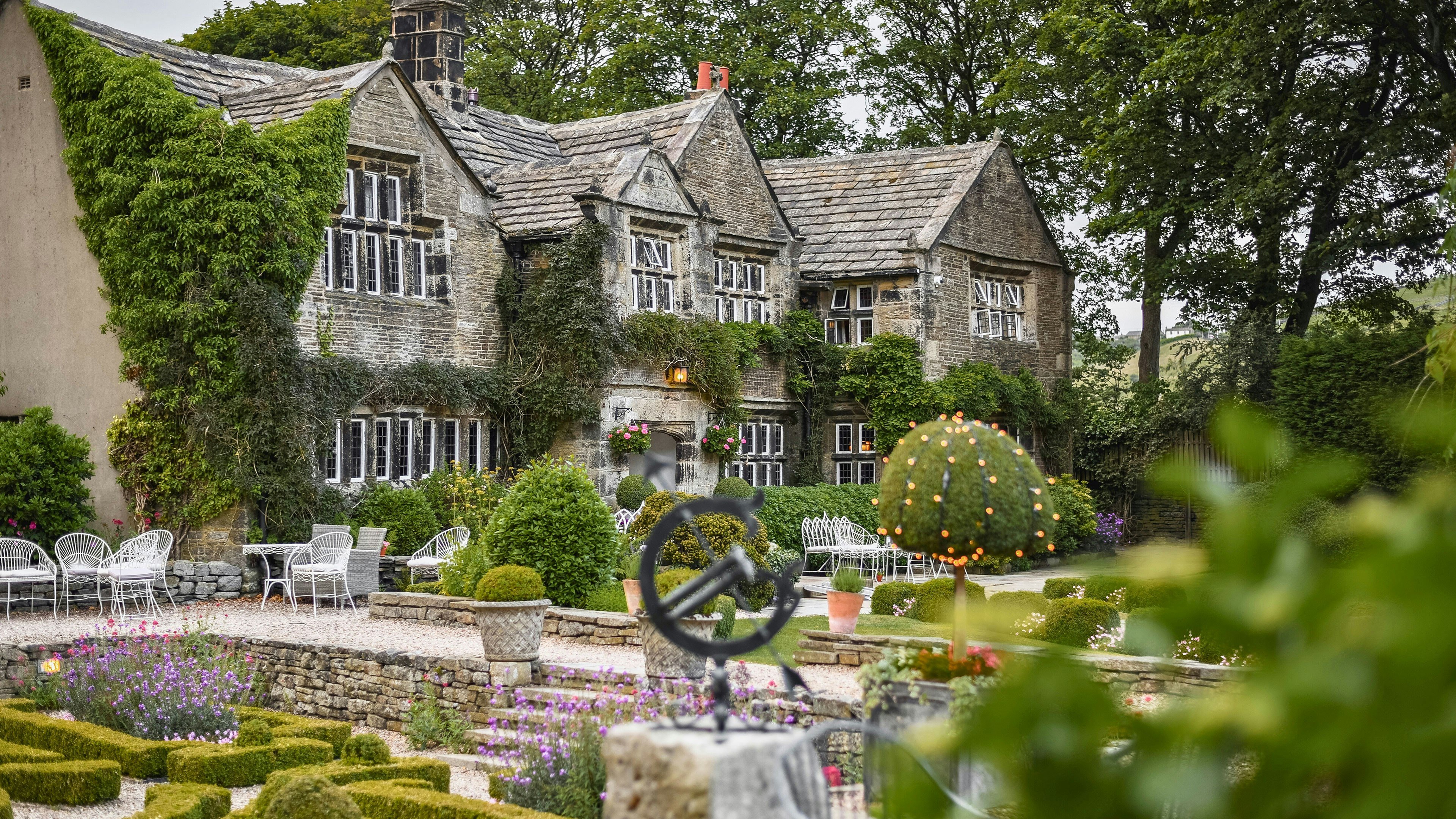 Holdsworth House Hotel