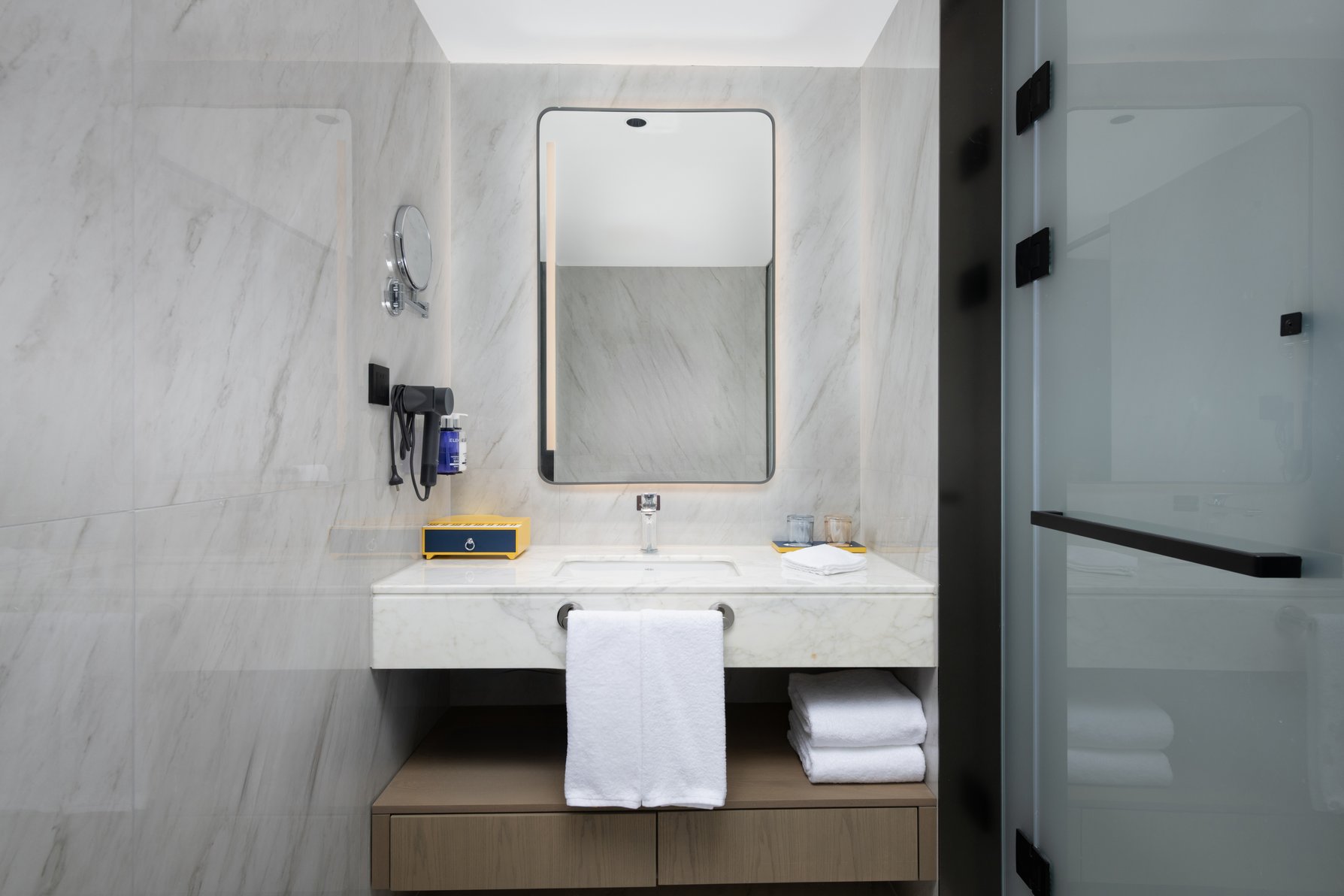 SUZHOU GUANQIAN STREET by IHG Room Type - 3 Twin Grand