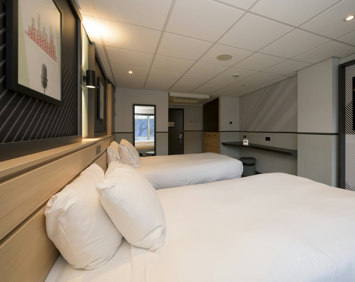 Doubletree by Hilton at the Ricoh Arena - Coventry Room Type - TWIN GUEST ROOM WITH VIEW