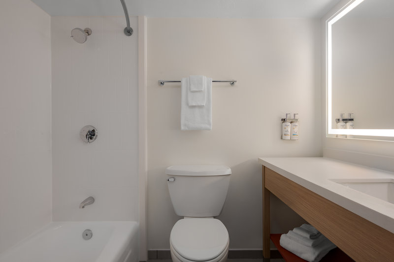 Holiday Inn Express Brockton – Boston