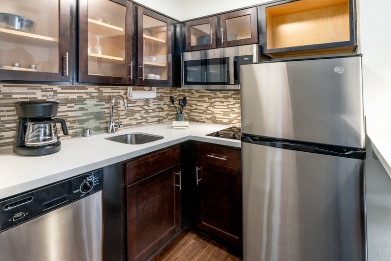 STAYBRIDGE SUITES AIR FORCE