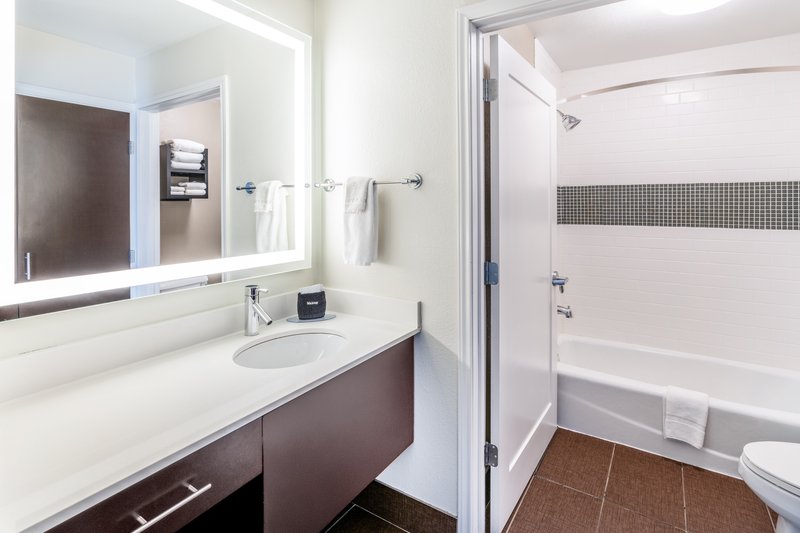 STAYBRIDGE SUITES AIR FORCE