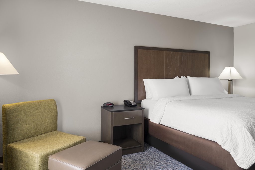 HOTEL LIBERAL by IHG Room Type - 1 King Standard