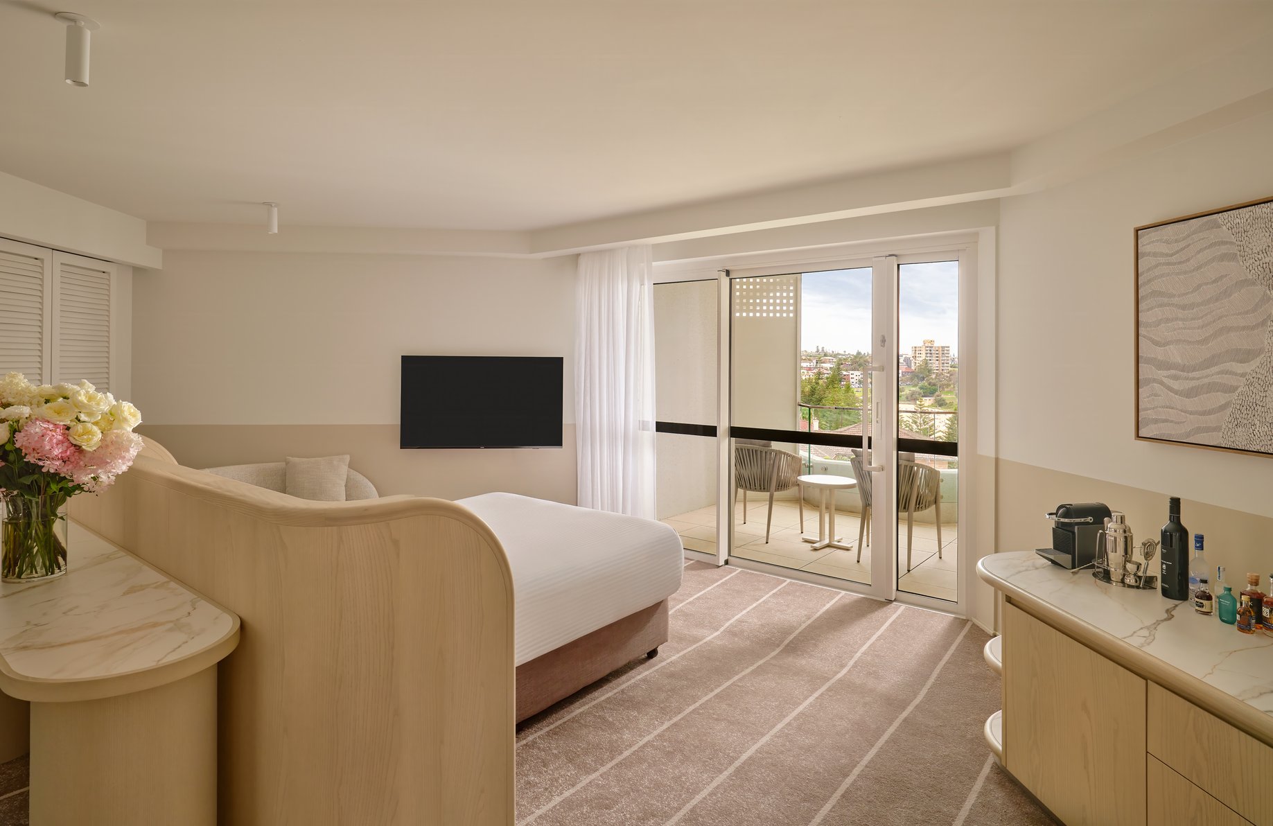 InterContinental Sydney Coogee Beach Room Type - Junior Double Suite - Accessible/Club Lounge Access InterContinental Sydney Coogee Beach Room Type - Junior Double Suite - Accessible/Club Lounge Access