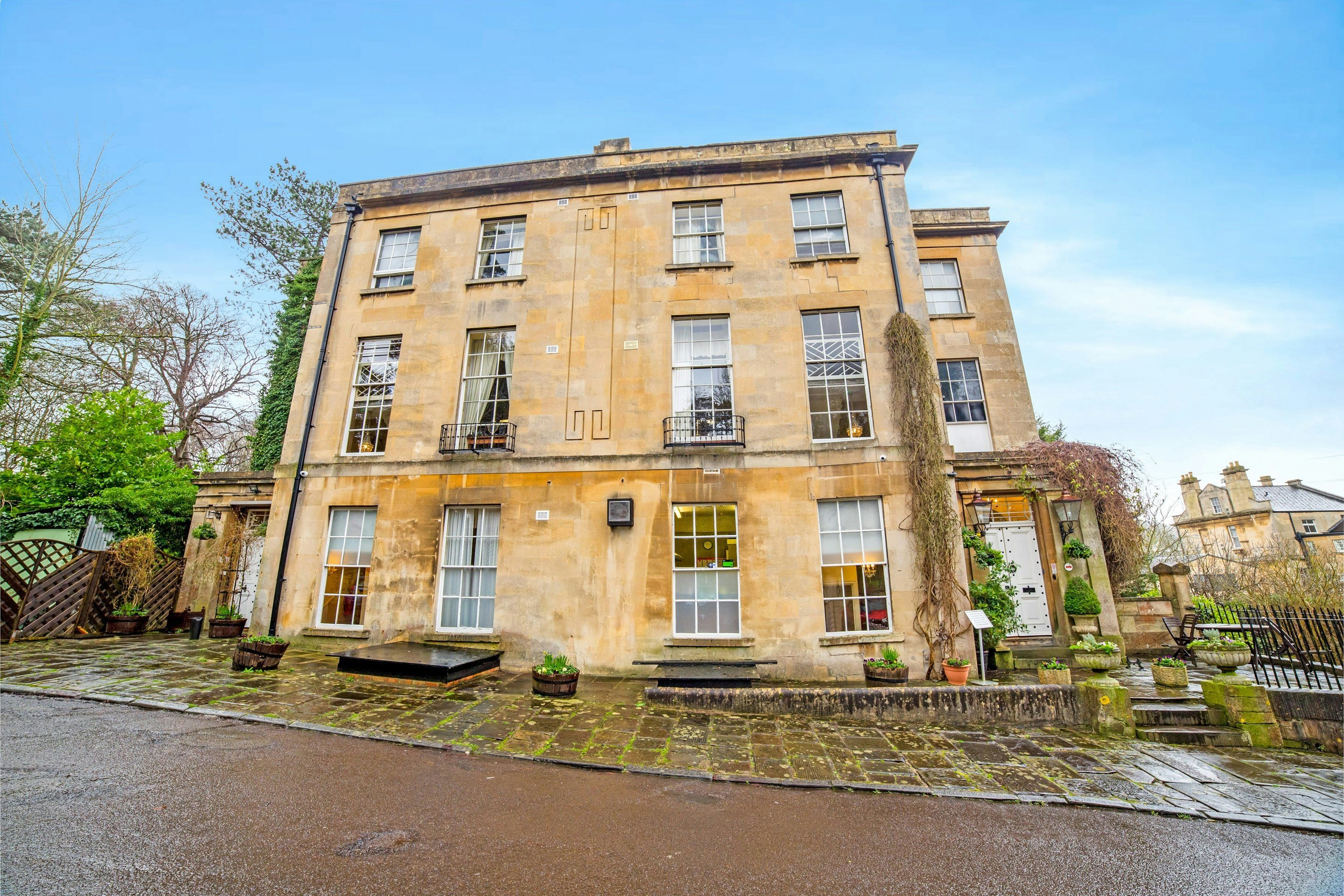 OYO Bailbrook Lodge