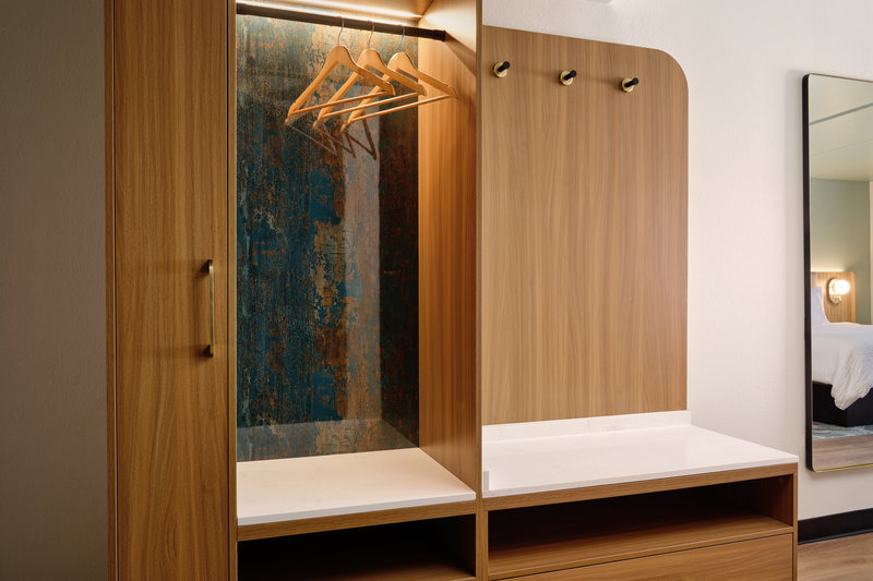 KING HEAR MOBILITY ACCESSIBLE TUB NOSMK