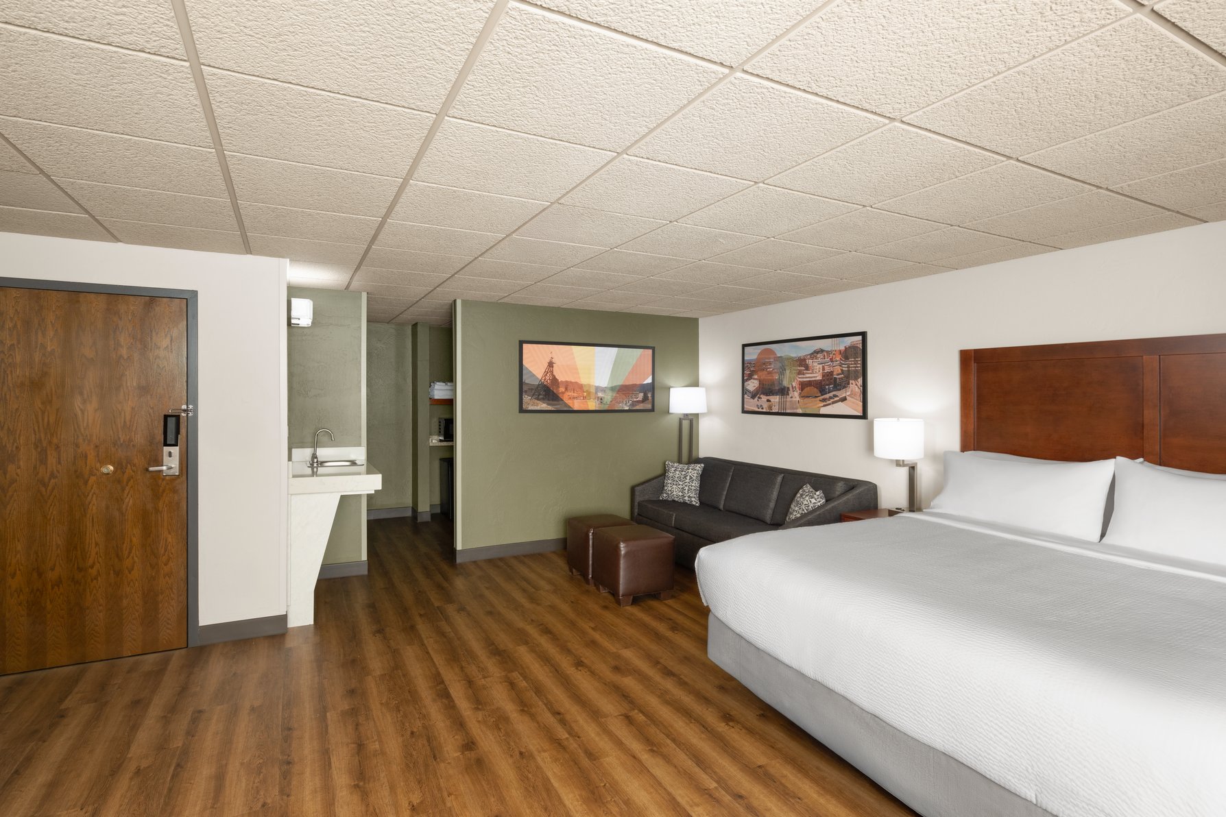 Garner Hotel BUTTE SOUTHEAST by IHG Room Type - 1 King Suite