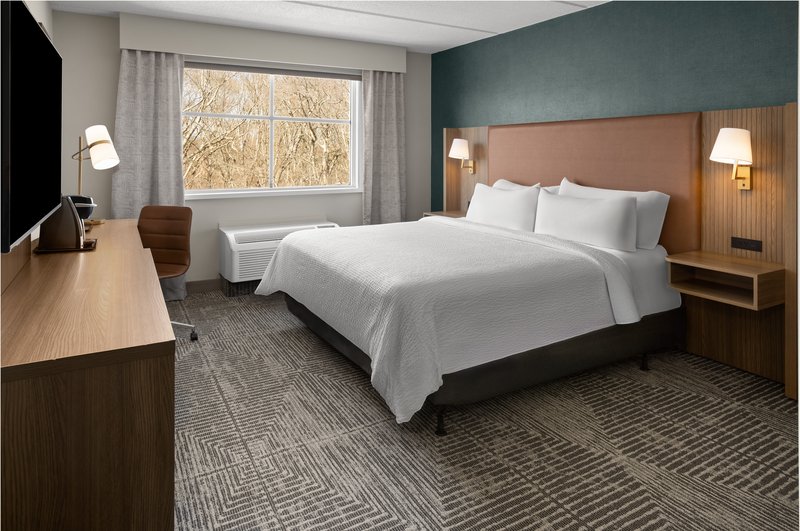 HOLIDAY INN SOUTH KINGSTOWN