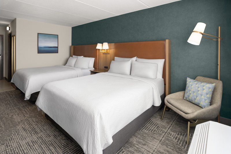 TWO QUEEN BEDS NONSMOKING