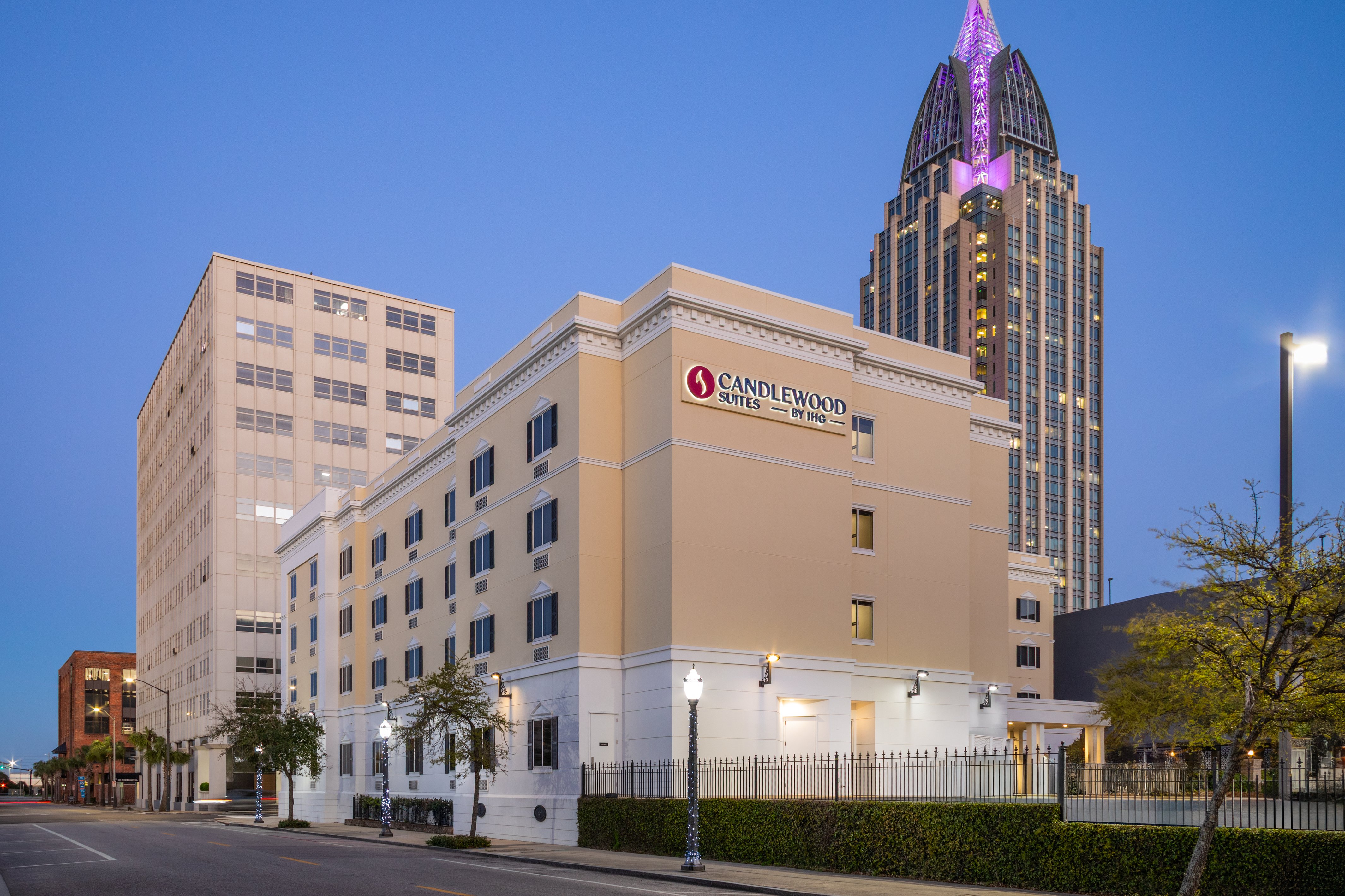 Candlewood Suites Mobile Downtown