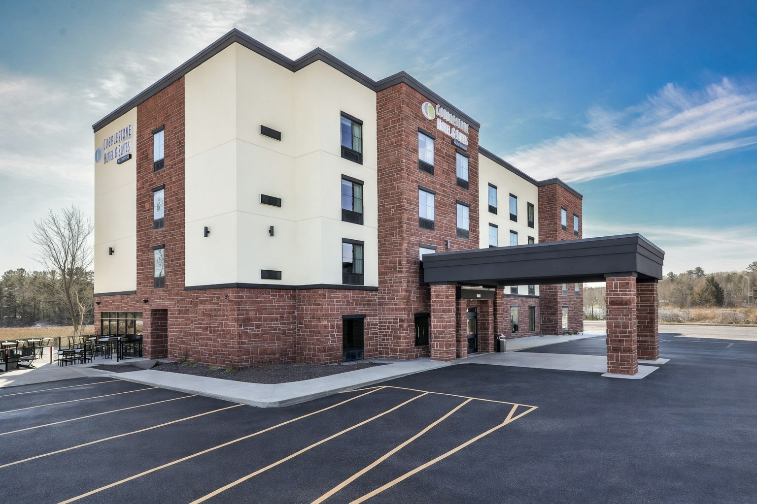 Cobblestone Hotel & Suites