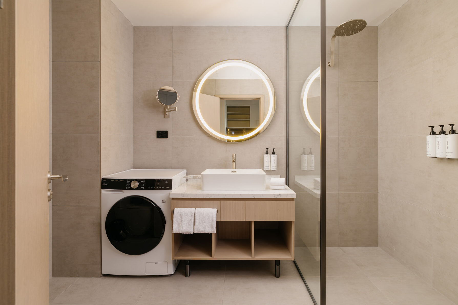 voco DARWIN SUITES by IHG Room Type - 1 King Suite Accessible