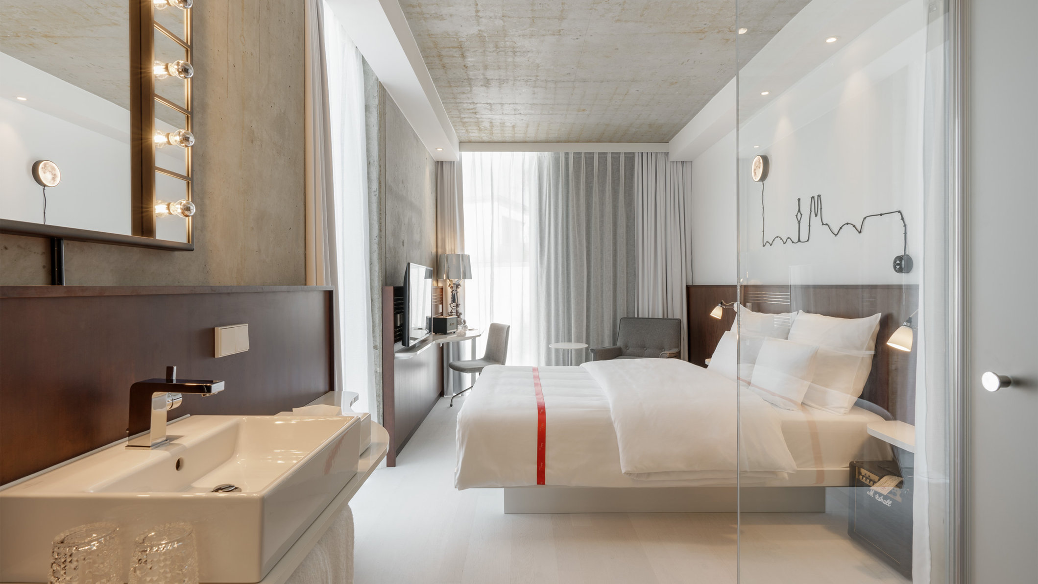 Ruby Ella Hotel Cologne Room Type - Rubys Choice - Upgraded Room 