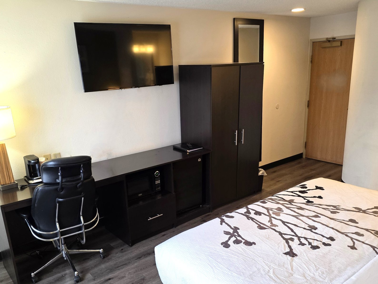 Austinburg Hotel Room Type - 2 Queen Suite