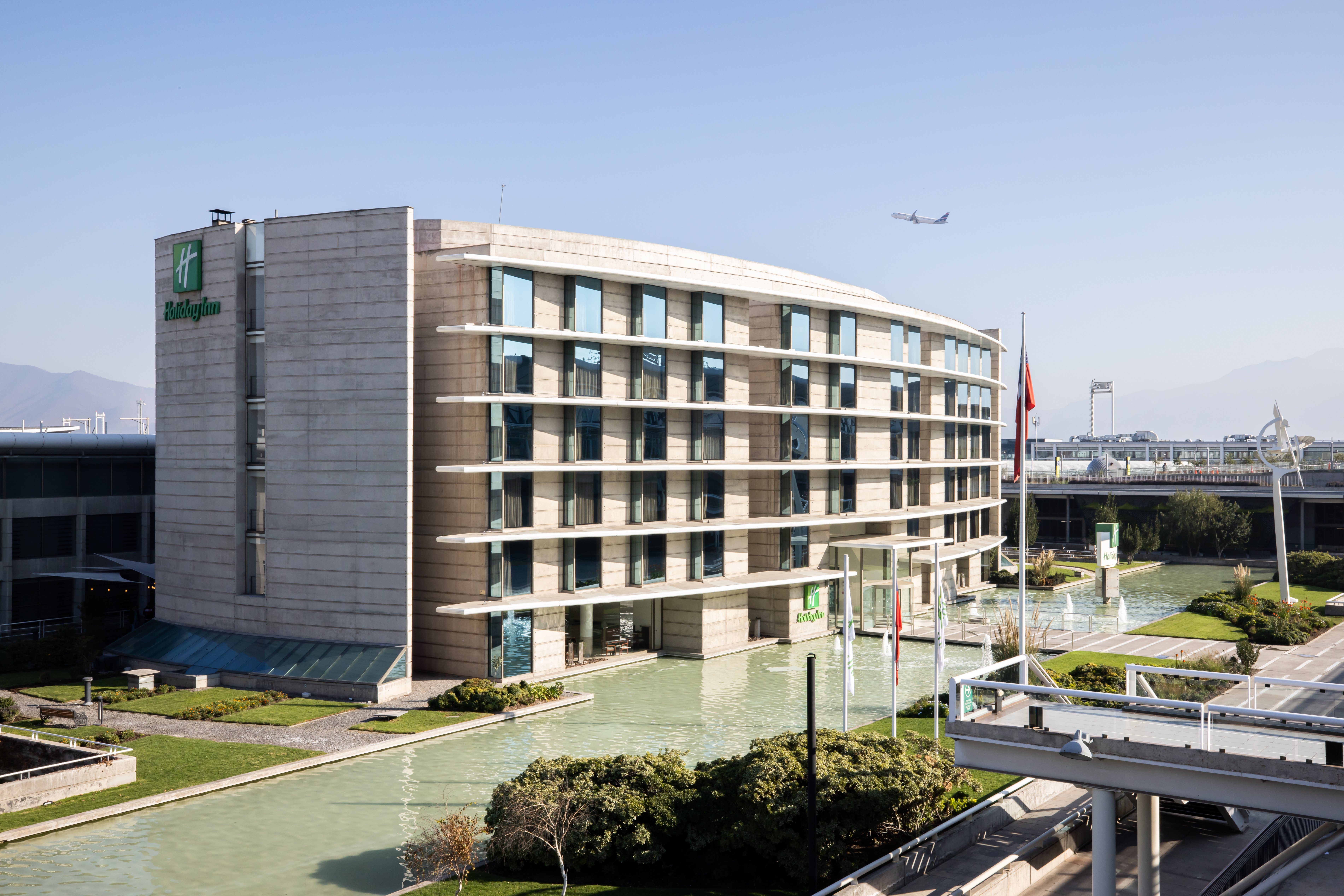 Holiday Inn Santiago Airport