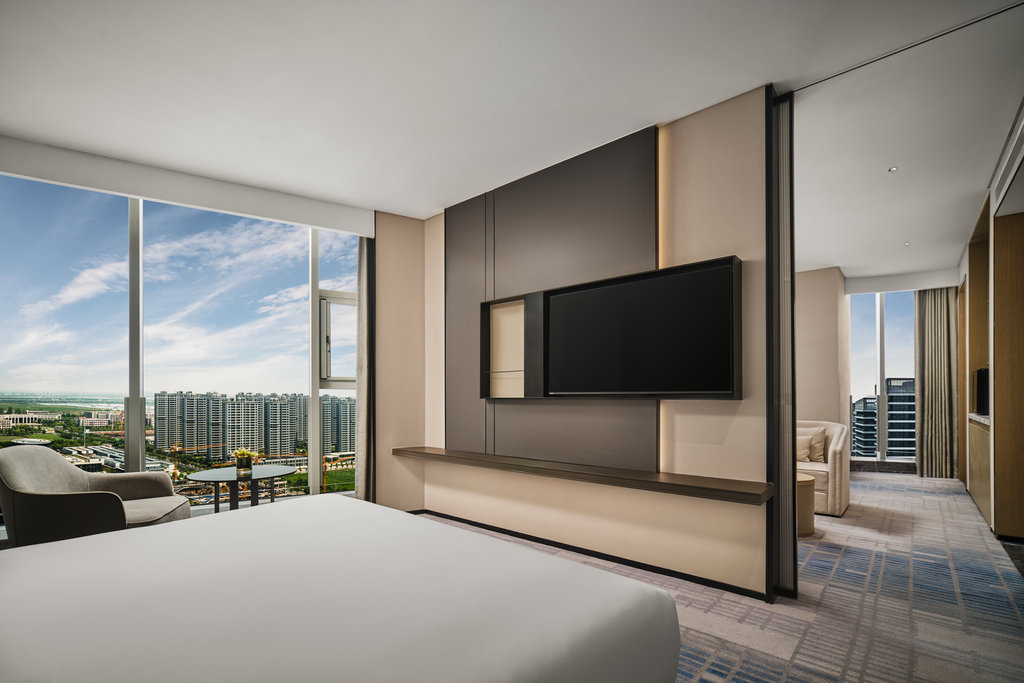 Crowne Plaza SHAOXING BINHAI NEW AREA by IHG Room Type - 1 King Junior Suite