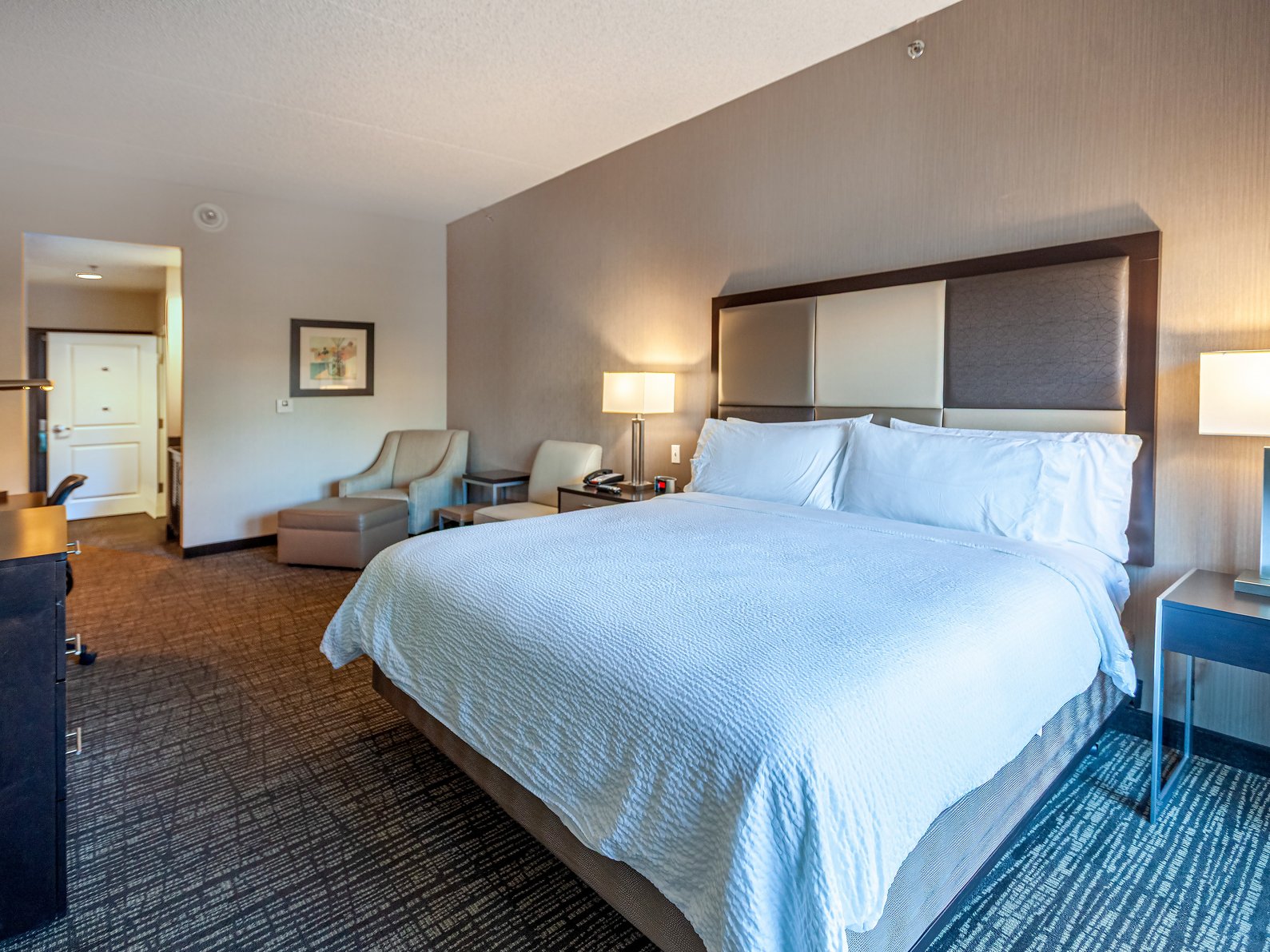 Holiday Inn Scottsdale North- Airpark Room Type - 1 King Bed Standard Mobil Access Tub