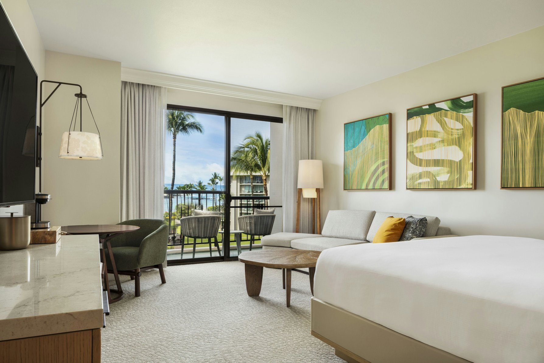 Hilton Waikoloa Village Room Type - PALACE OCEAN VIEW 1 KING