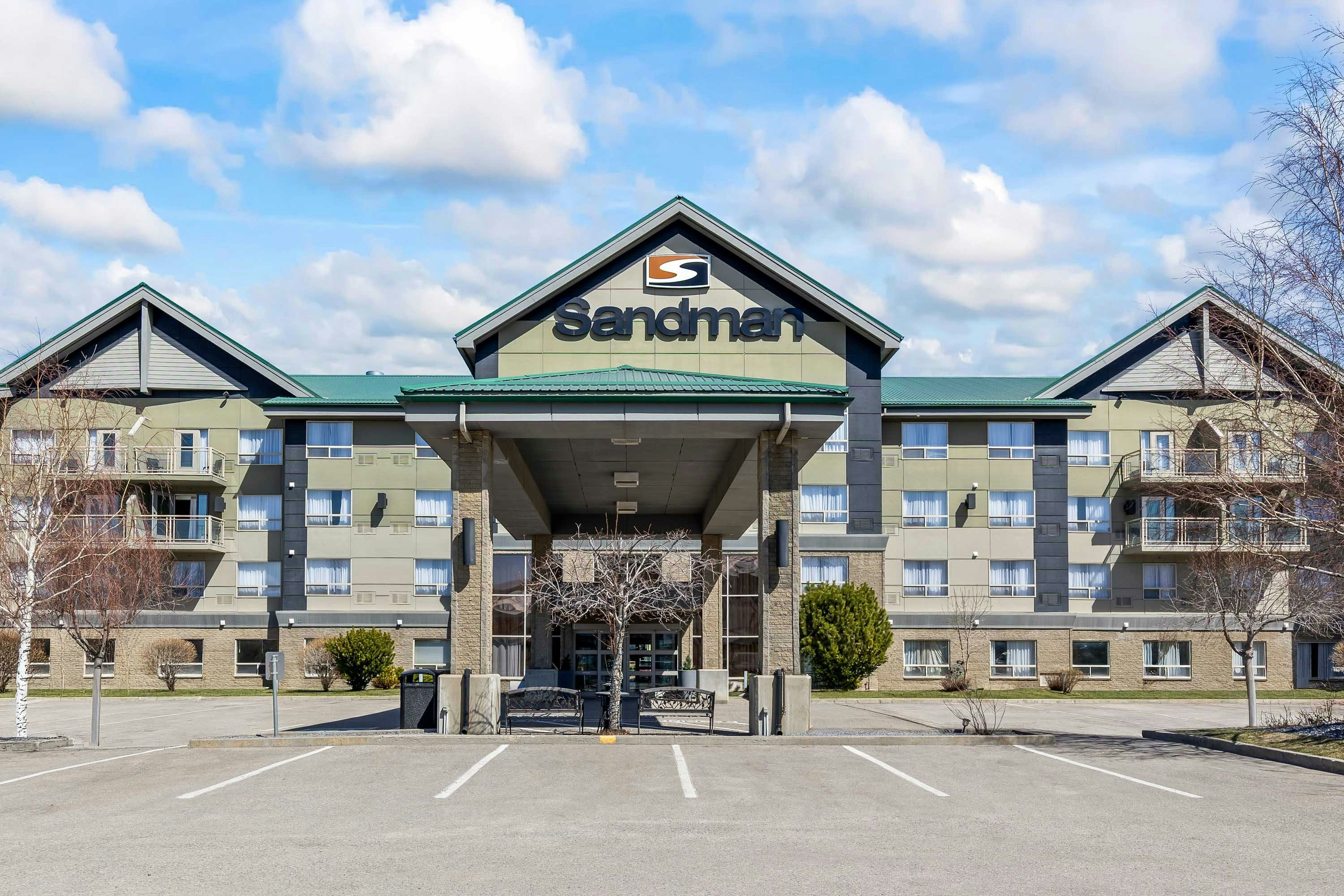 Sandman Hotel & Suites Calgary West