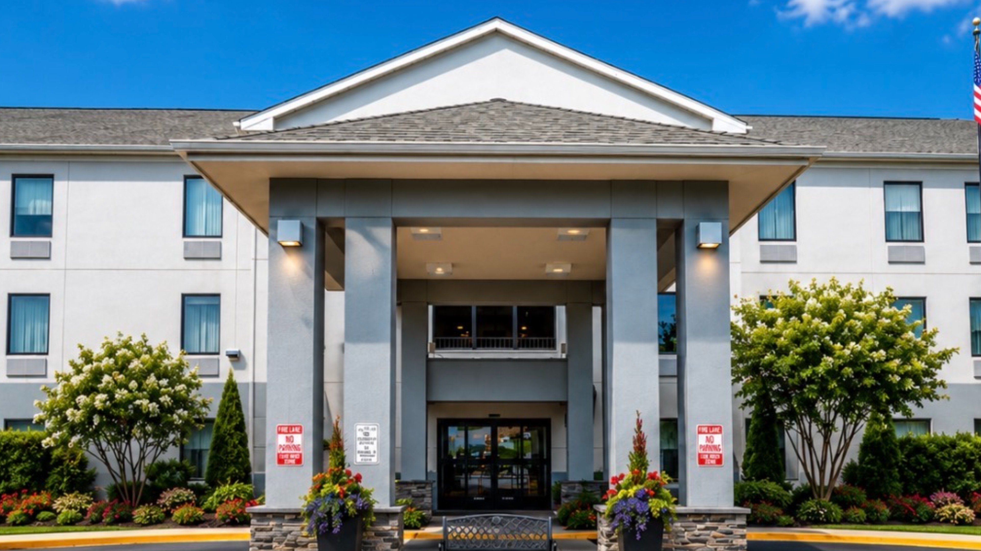 Holiday Inn Express & Suites Burlington