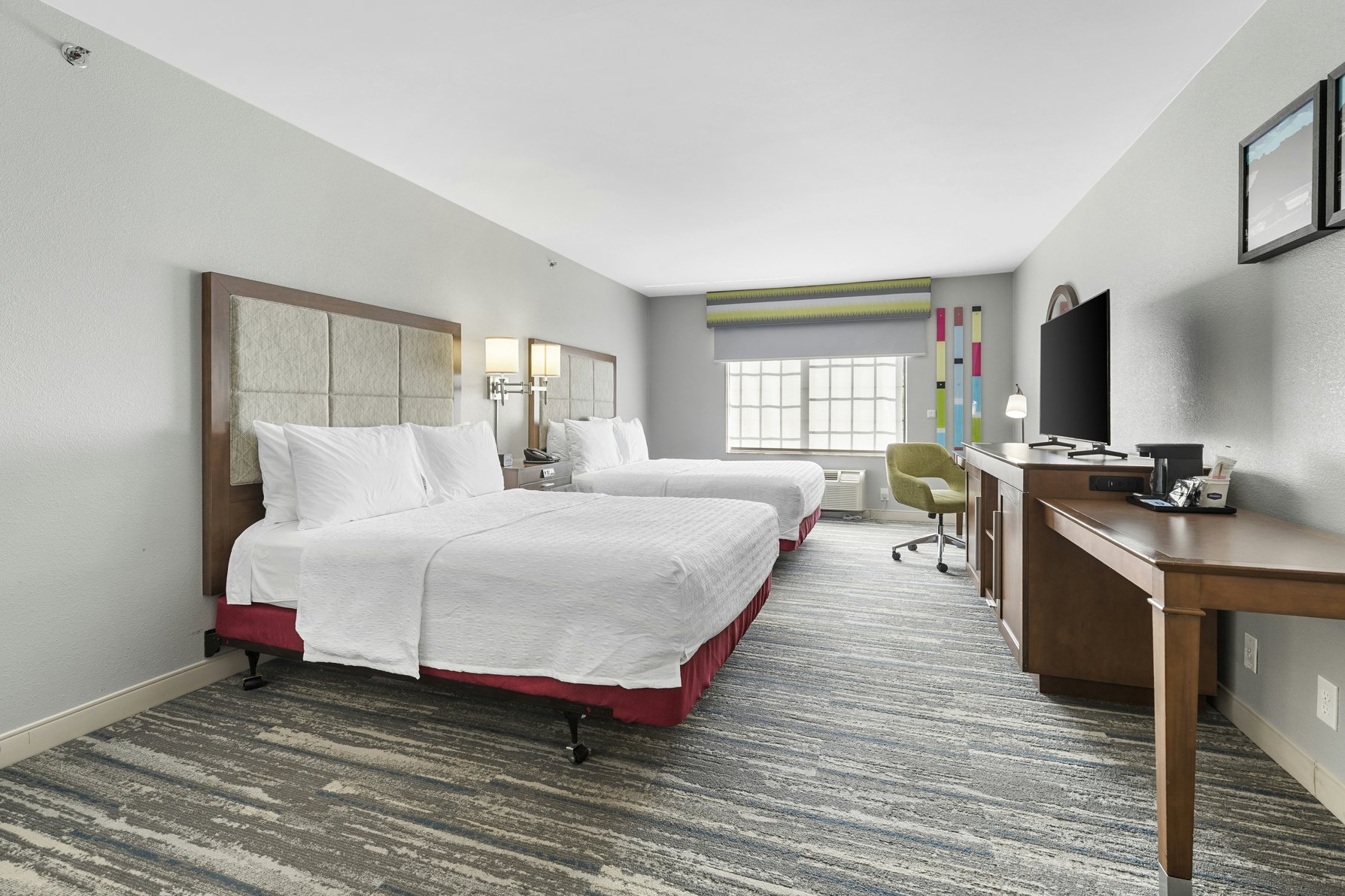 Hampton Inn Salem Room Type - 2 QNS ACCESSIBLE W TUB NS