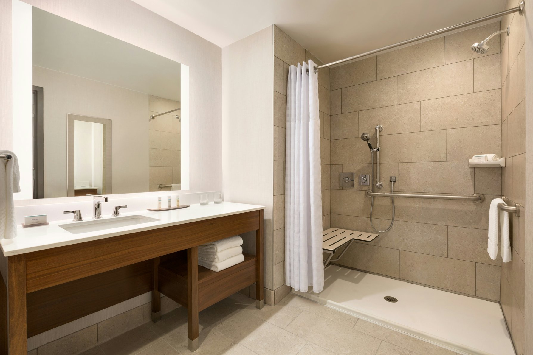 Embassy Suites by Hilton Denton Convention Center Room Type - 1 KG CORNER STUD ACC W SHW