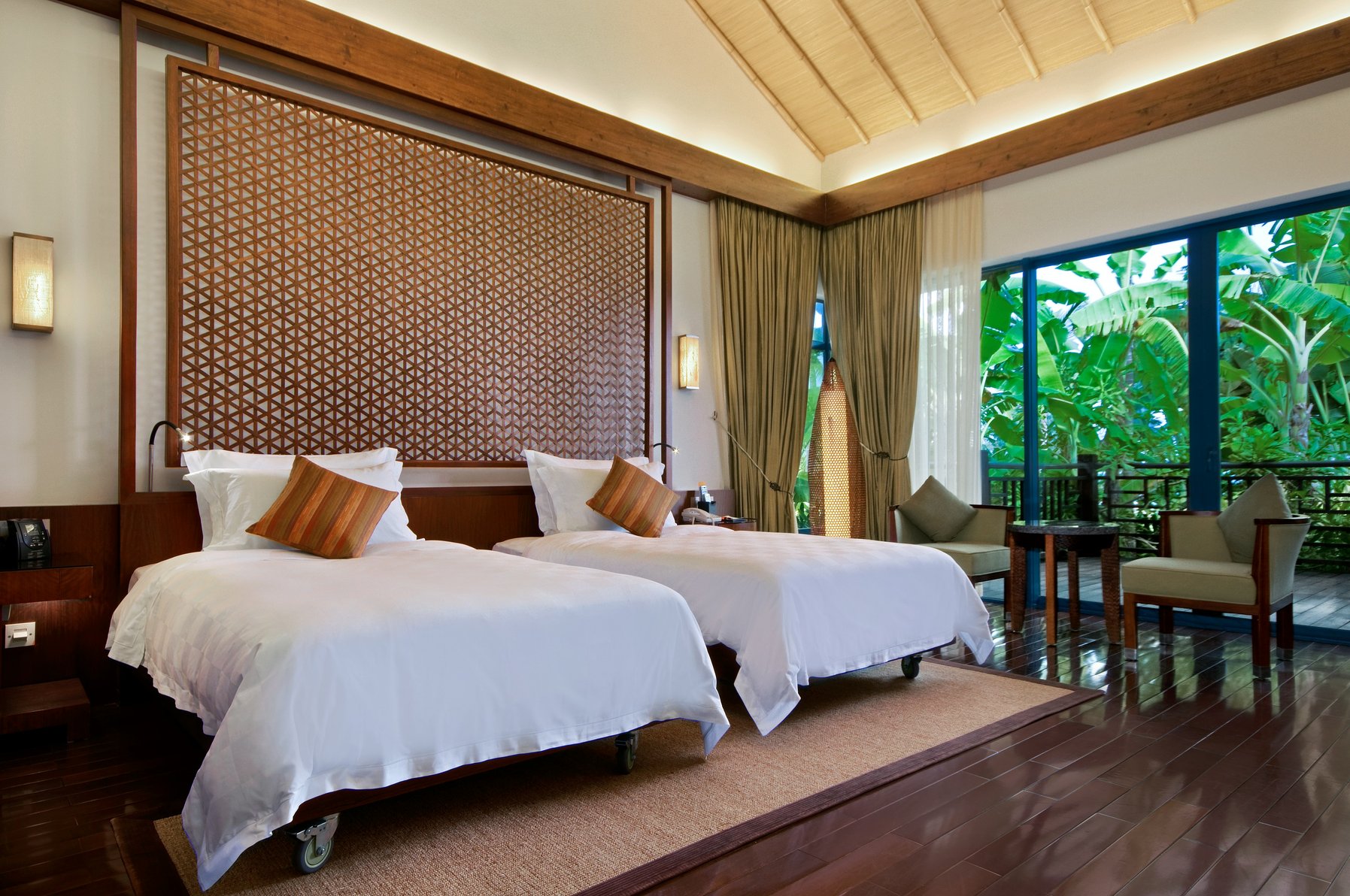 Hilton Sanya Yalong Bay Resort & Spa Room Type - BEACH VILLA