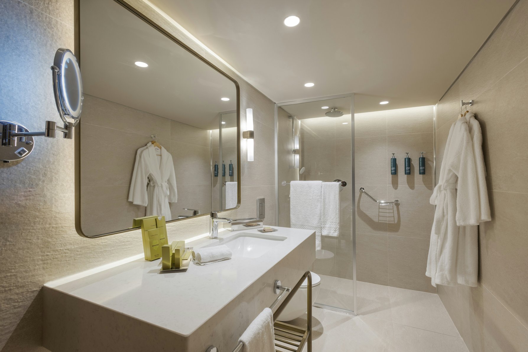Mersin HiltonSA Room Type - EXECUTIVE SUIT SEA VIEW