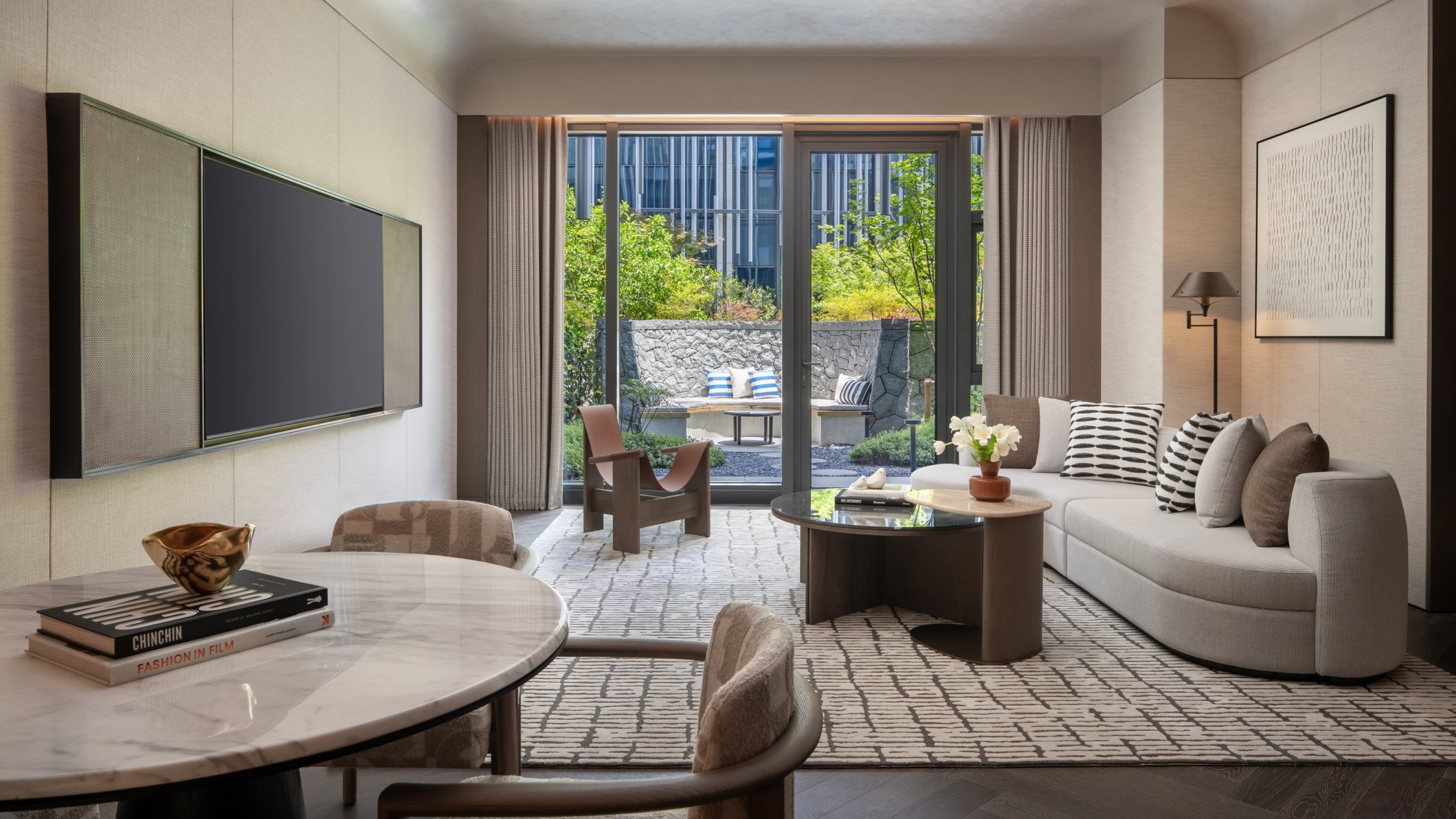 Kimpton NINE TREES SHANGHAI by IHG Room Type - 1 Bedroom Suite 1 King Outdoor Living Area