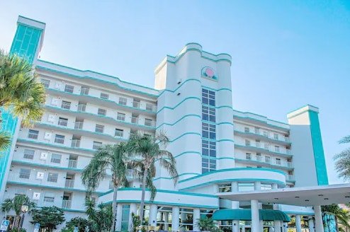 Discovery Beach Resort & Tennis Club