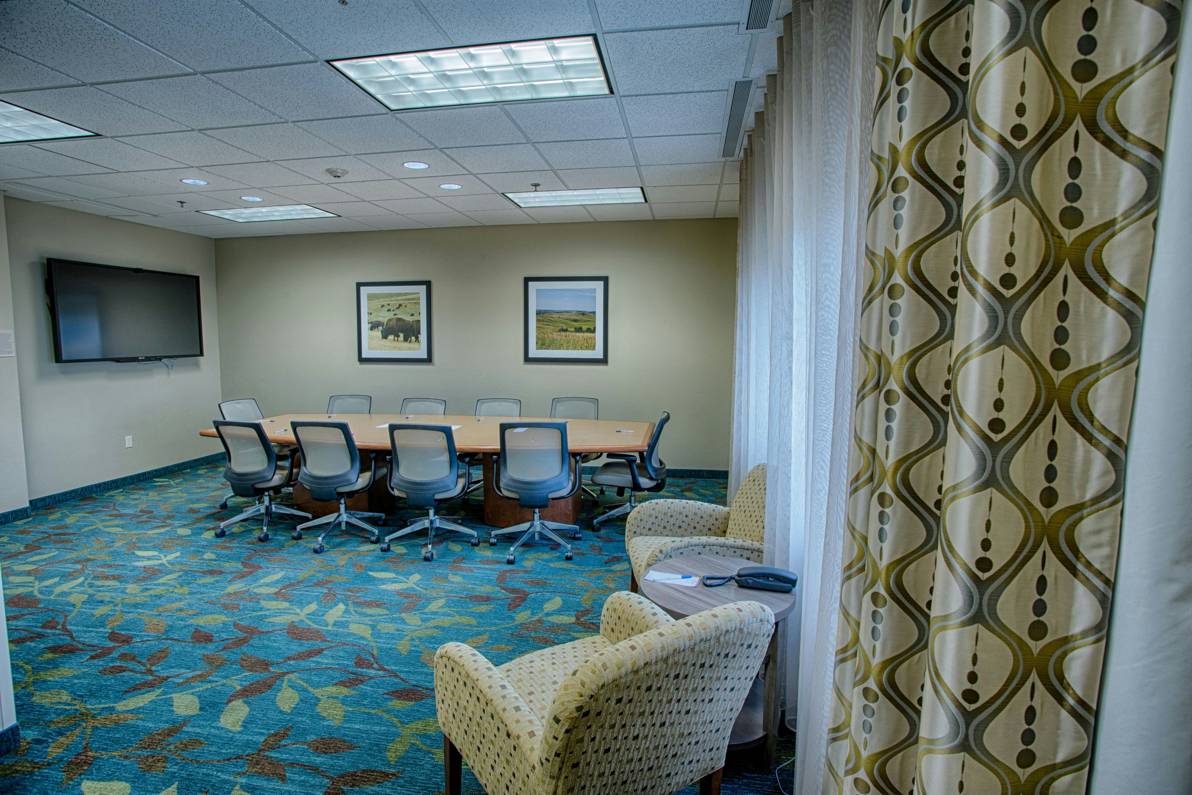 CANDLEWOOD SUITES UNIV AREA