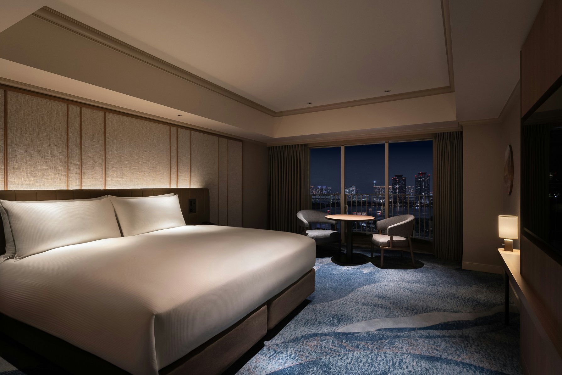 Hilton Tokyo Odaiba Room Type - DELUXE PLUS KING