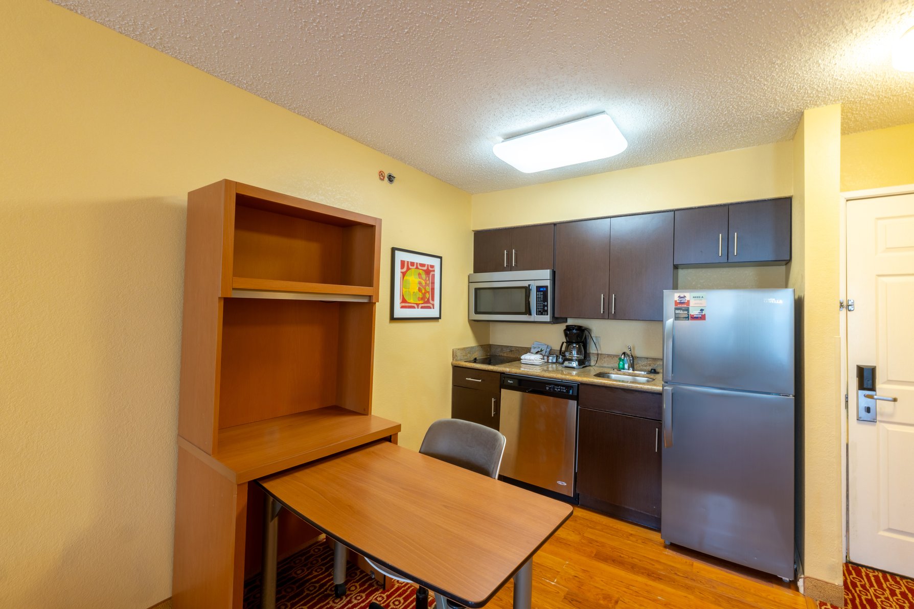 TownePlace Suites Dallas Bedford Room Type - 1 Queen Studio Mobility Accessible Transfer Shower