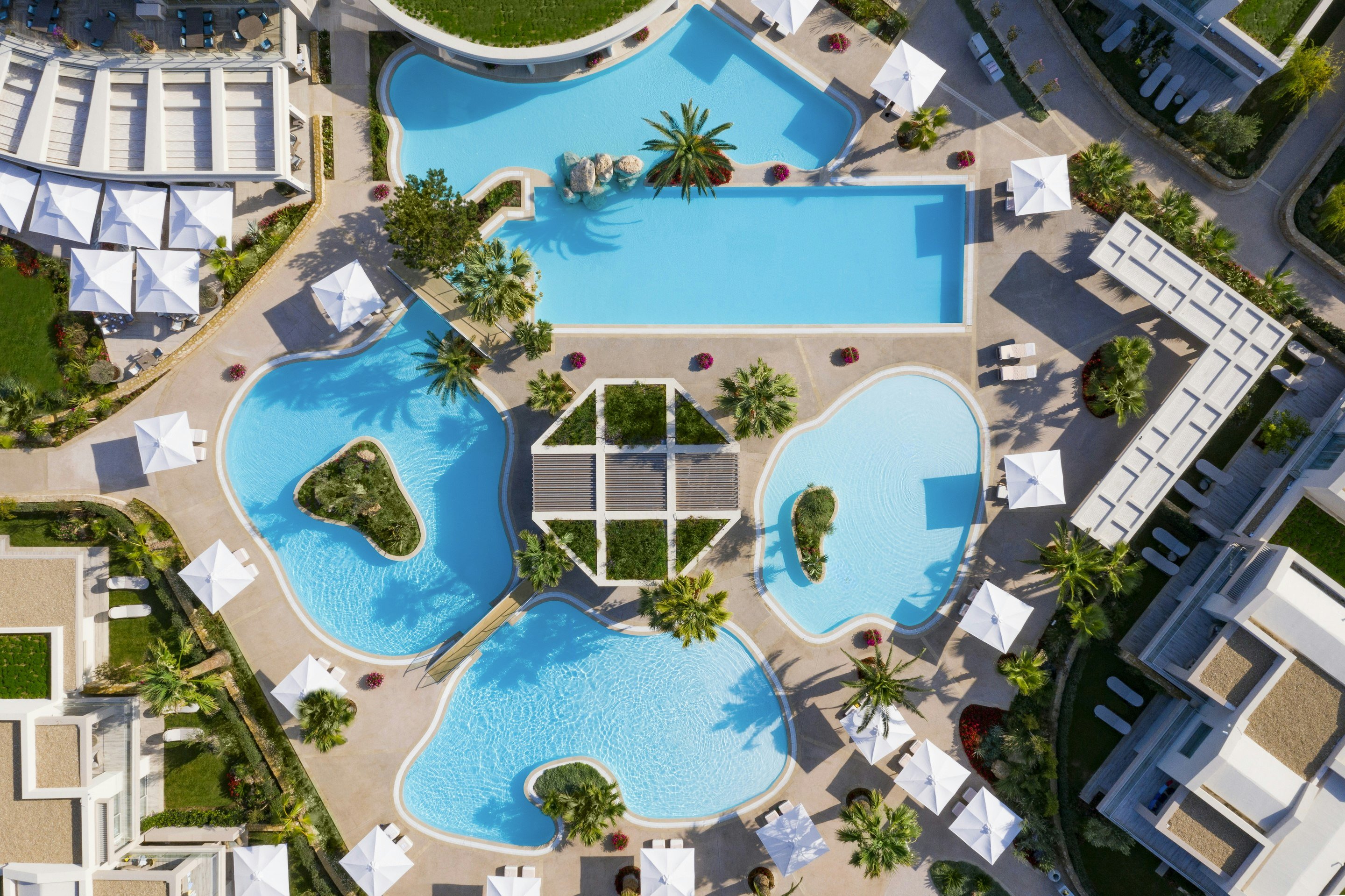 Grace Hotel, Auberge Resorts Collection