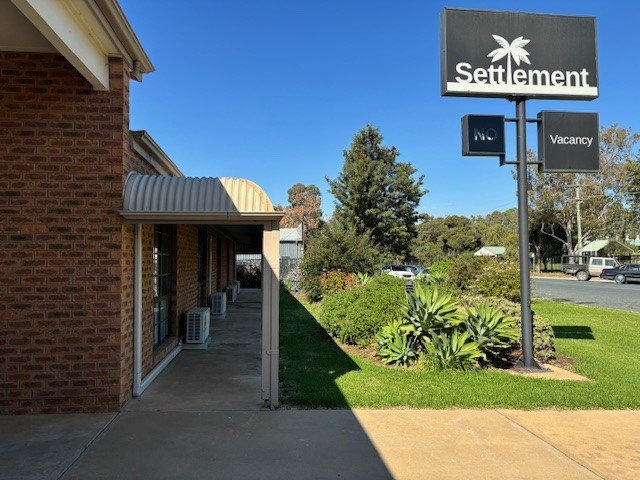 Settlement Motor Inn