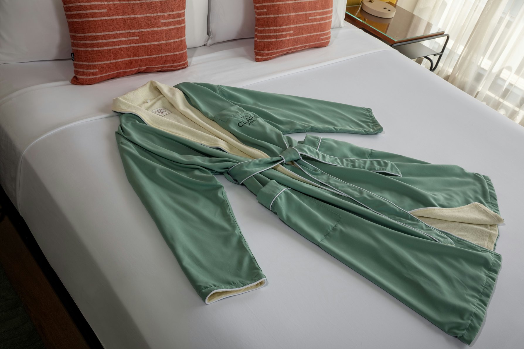 Nylo Dallas Plano Hotel, Tapestry Collection by Hilton Room Type - 1 KING BED PREMIUM ROOM