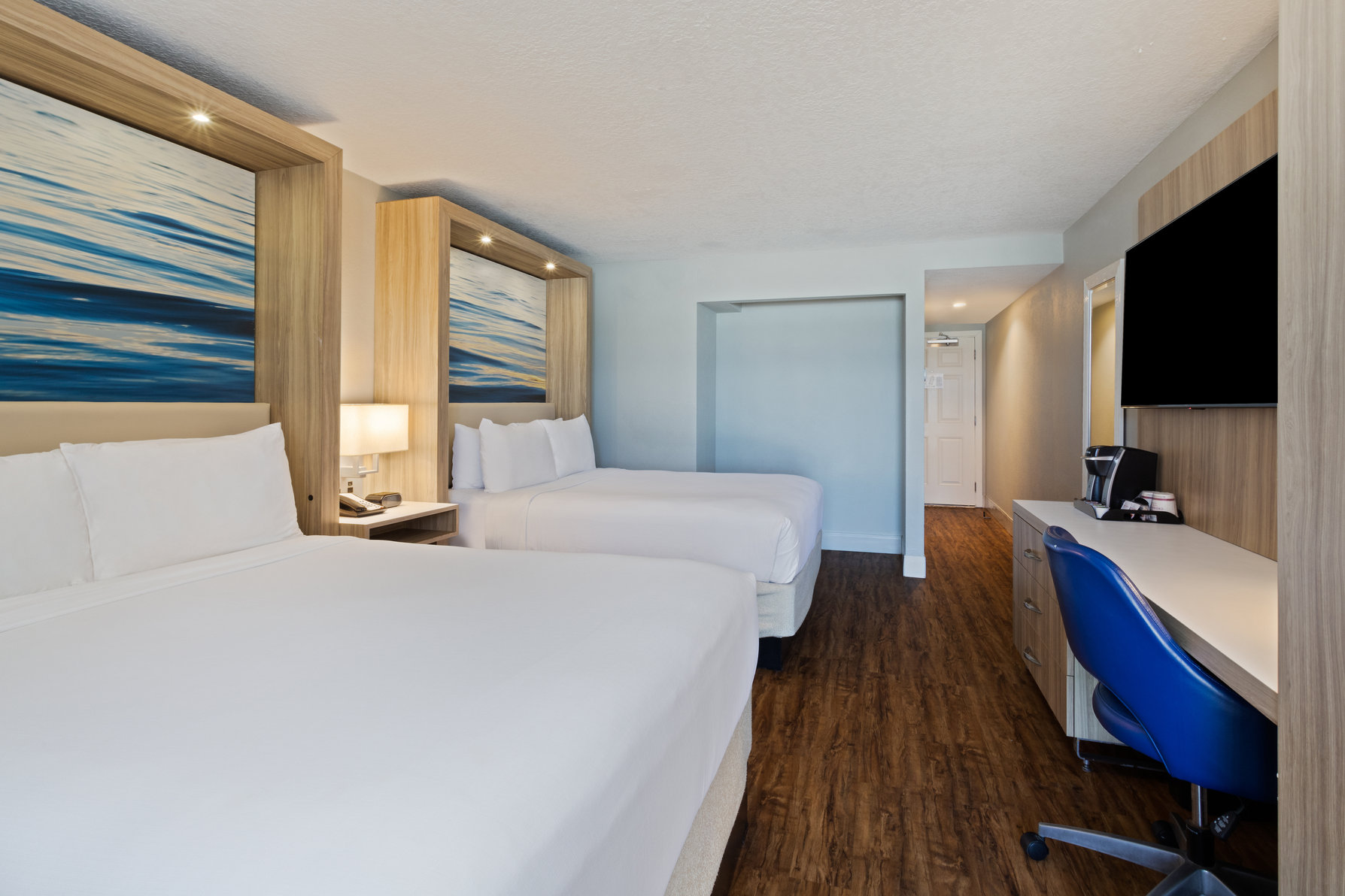 Crowne Plaza Hotel Melbourne - Oceanfront Room Type - 2 Queen Standard Oceanfront