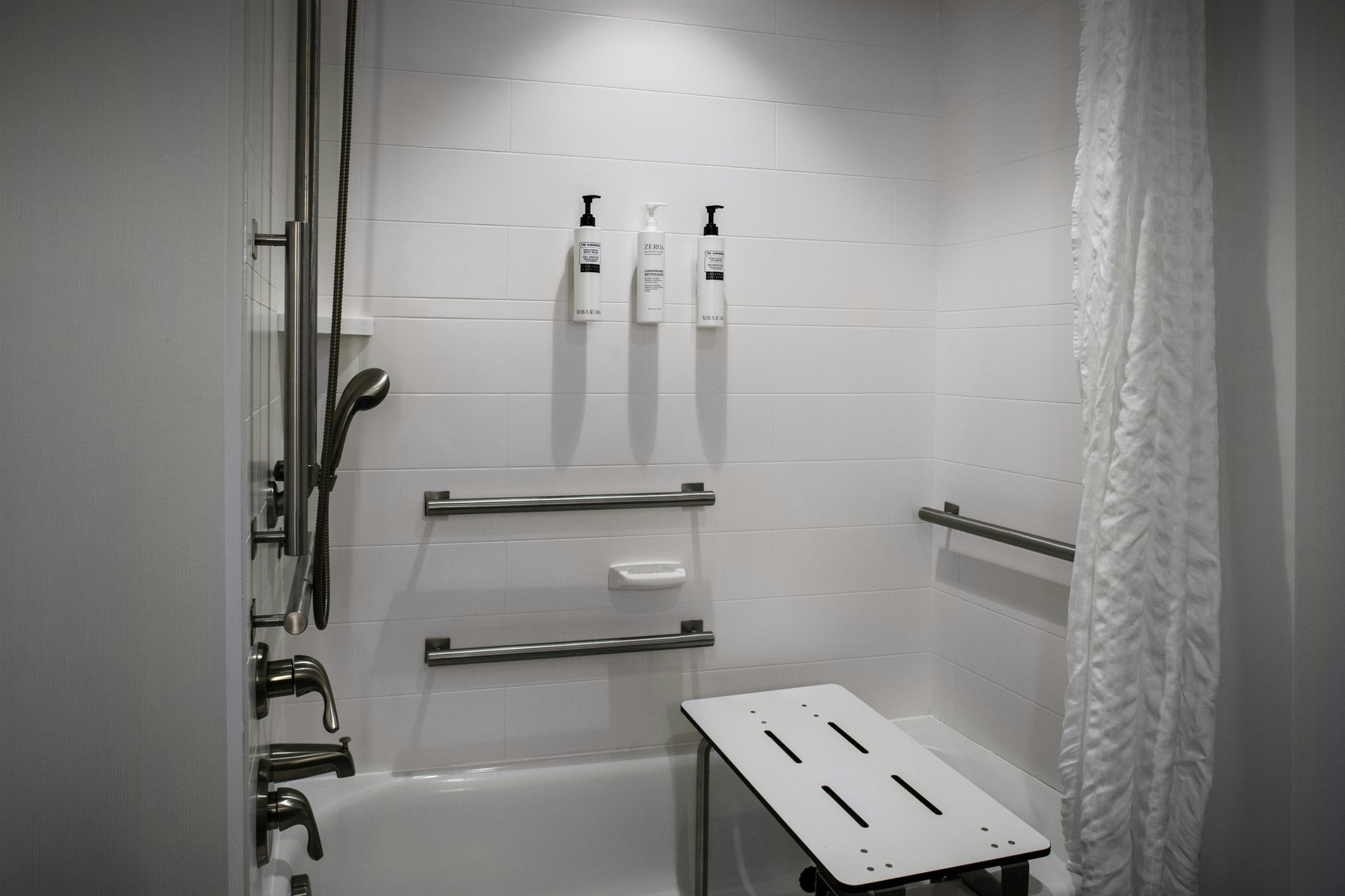 Hilton Garden Inn Jackson Room Type - 2 QN ACC RM W BATHTUB